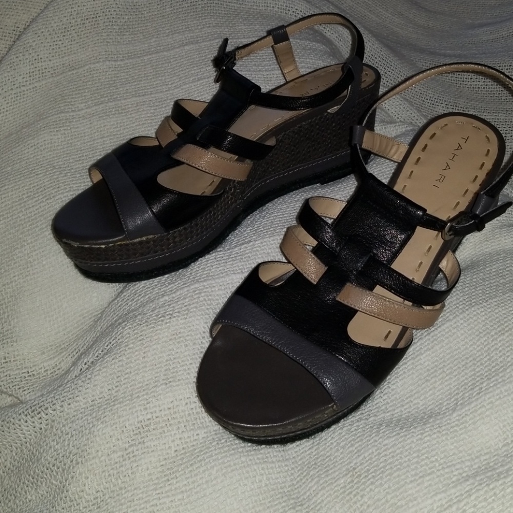 Tahari Platforms